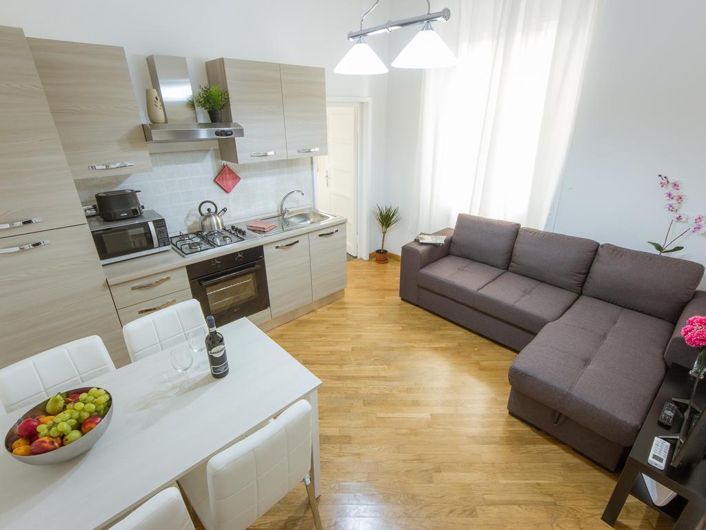 Stylisch Canacci 2 Bedroom Apartment ฟลอเรนซ์ ภายนอก รูปภาพ