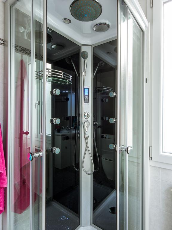 Stylisch Canacci 2 Bedroom Apartment ฟลอเรนซ์ ภายนอก รูปภาพ